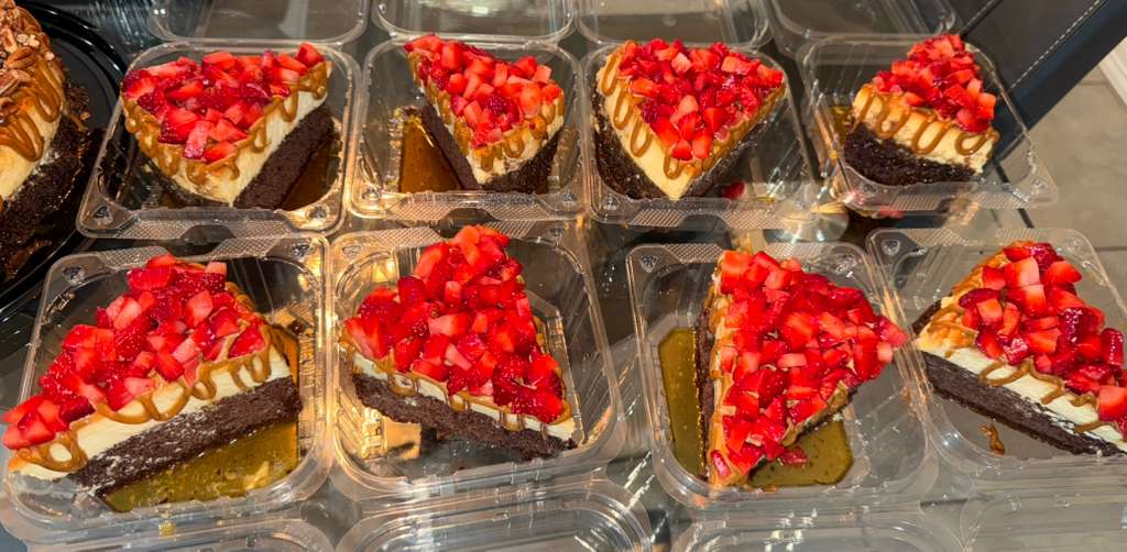 Chocoflan — Cajeta & Fresa