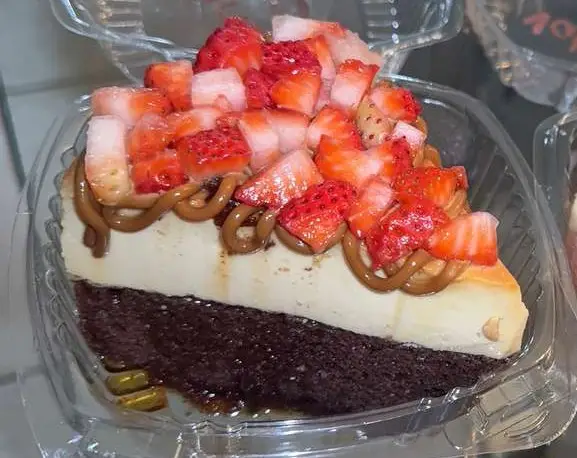 Chocoflan — Cajeta & Fresa
